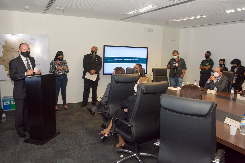 Magistrado discursa em solenidade