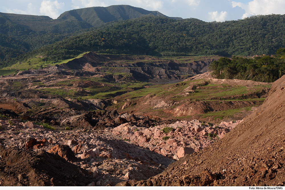 área de desabamento de barragem