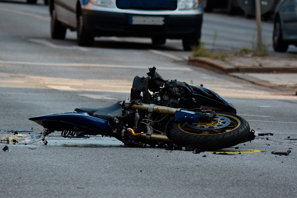Not---Acidente-moto-Caminhonete.jpg