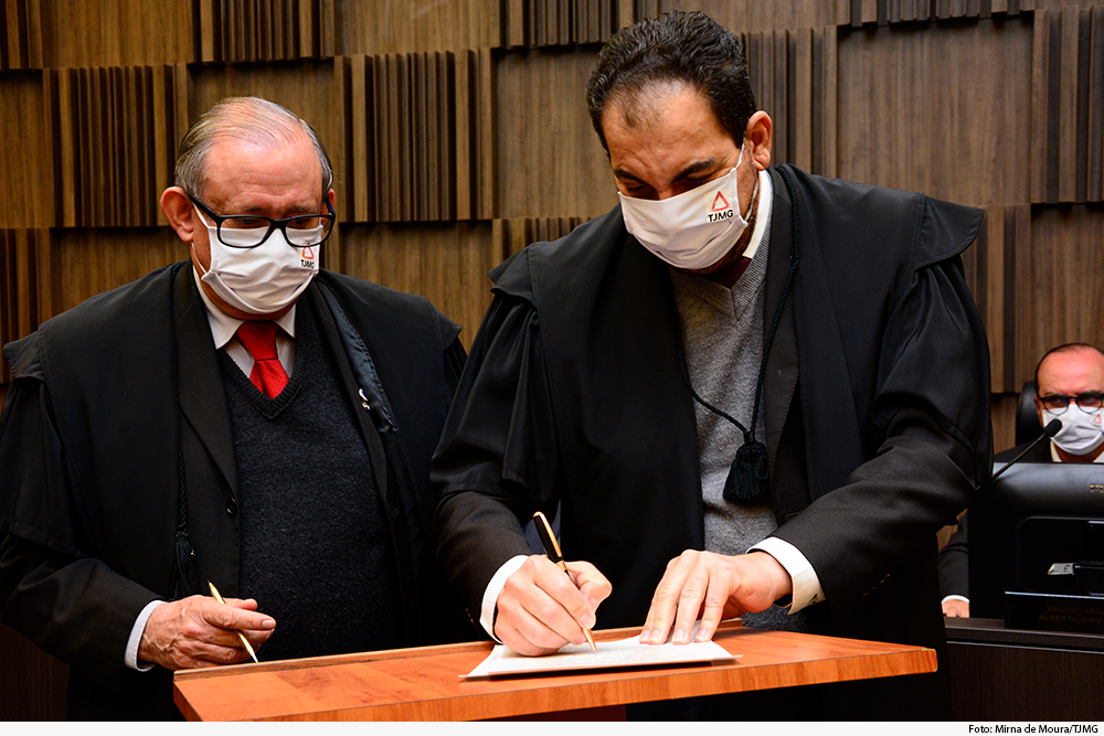 noticia5-posse-ouvidoria-wanderley paiva e presidente-25.08.2020.jpg