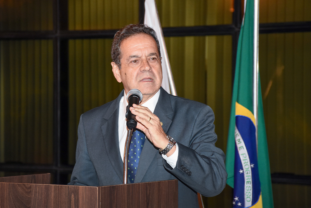 Not---Inauguracao-de-escultura-Guardia-no-Jardim-do-TJMG._4.jpg
