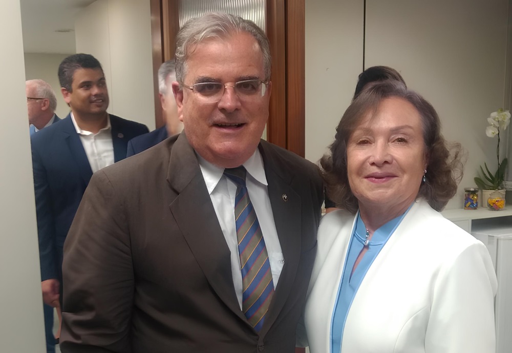 des rogerio medeiros brasilia st.jpg