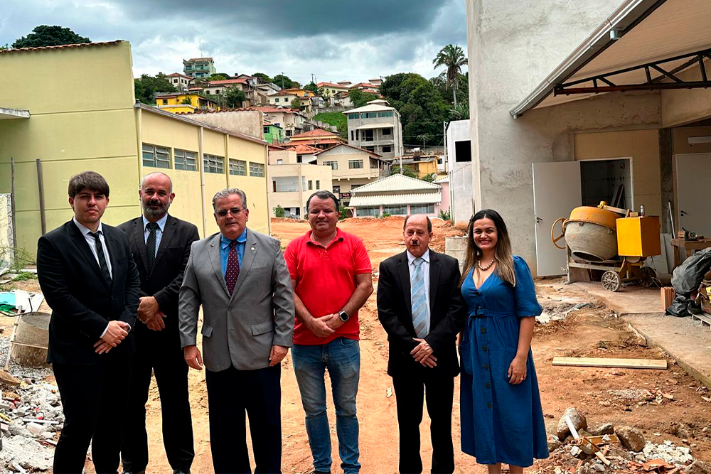 Not---3o-Vice-Presidente-do-TJMG-visita-Cejuscs-durante-a-XIX-SNC.7.jpg
