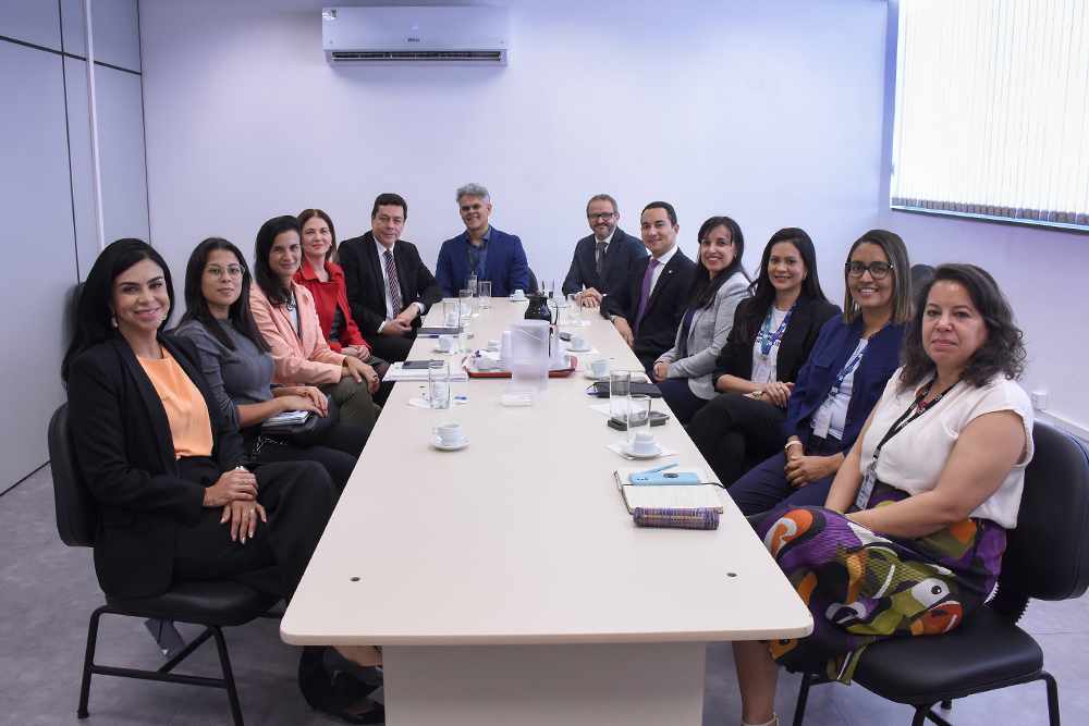 Not---Visita-comitiva-Acre-ao--CEAC-TJMG.1.jpg