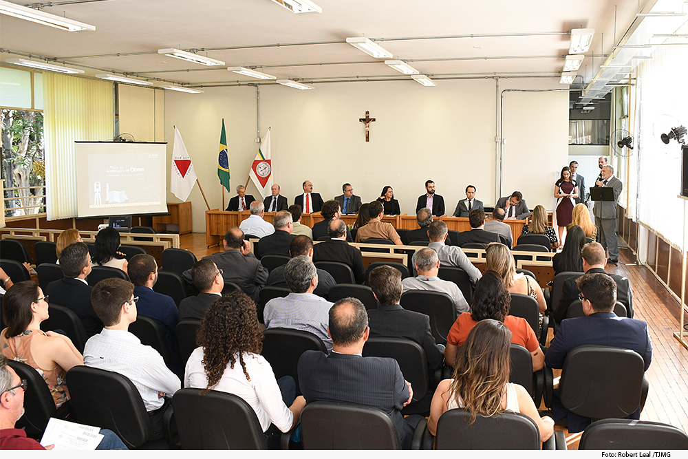noticia-anuncio-do-forum-de-itauna.jpg