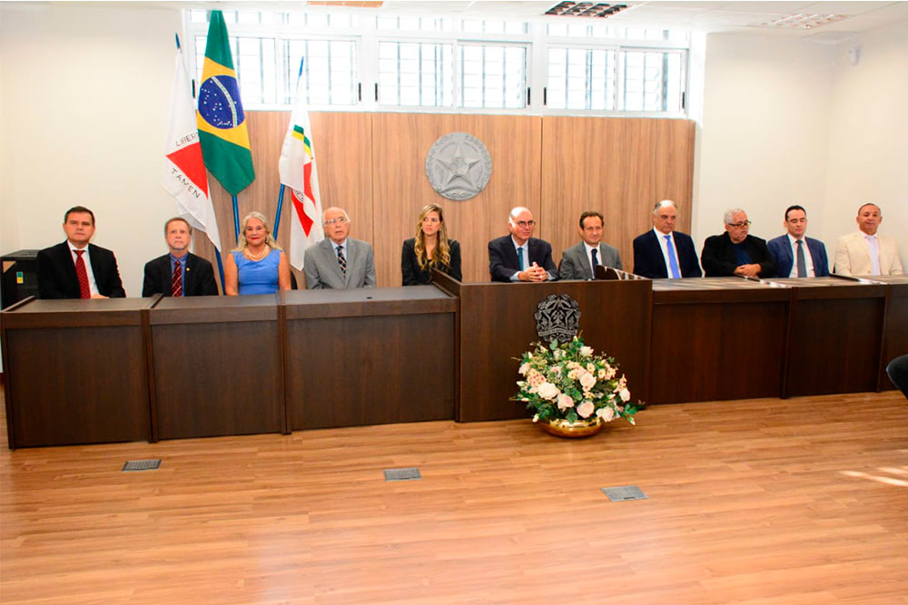 Not-8---Inauguracao-do-Forum-de-Pedra-Azul.jpg