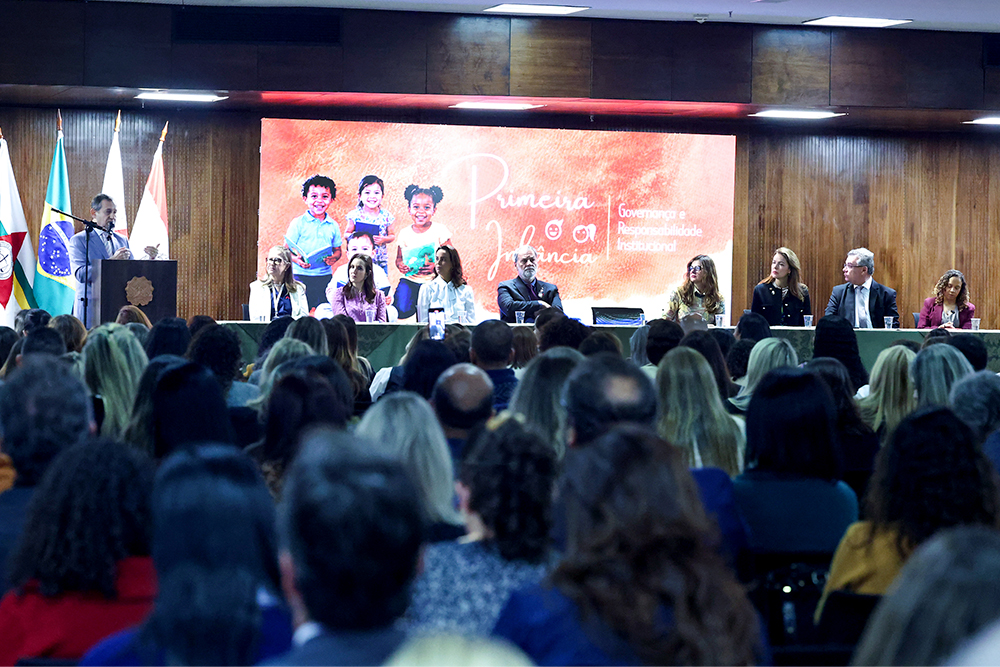 Not-Seminario-TJMG-e-TCE.-Tema-1a-Infancia_-Governanca-e-Resp-Inst.2.jpg