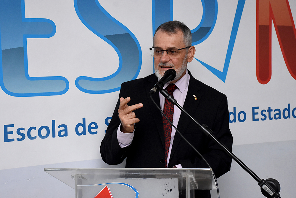 Not---Seminario-de-Encerramento-das-Turmas-IX-e-X-do-Curso-de-Esp-em-Direito-Sanitario-da-ESPMG._2.jpg