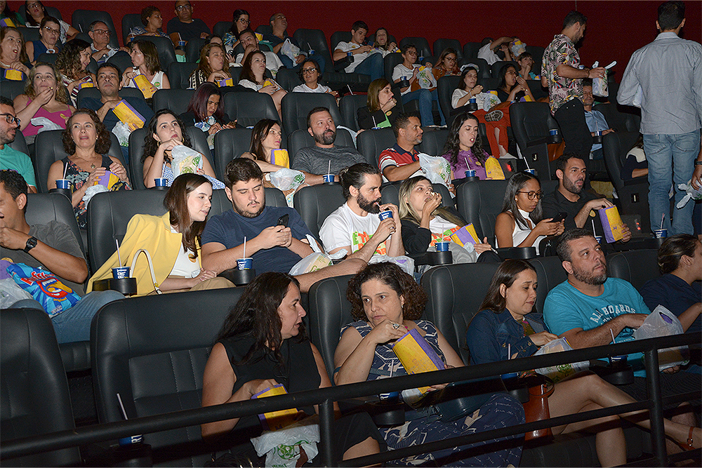Not---Semana-do-Servidor-Cine-Boulevard-filme-Amsterda3.jpg