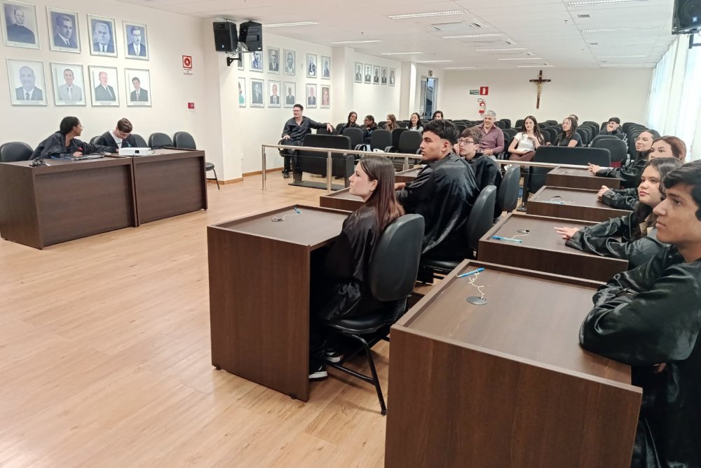 Not Conhecendo o Judiciario em Varginha 13.jpeg