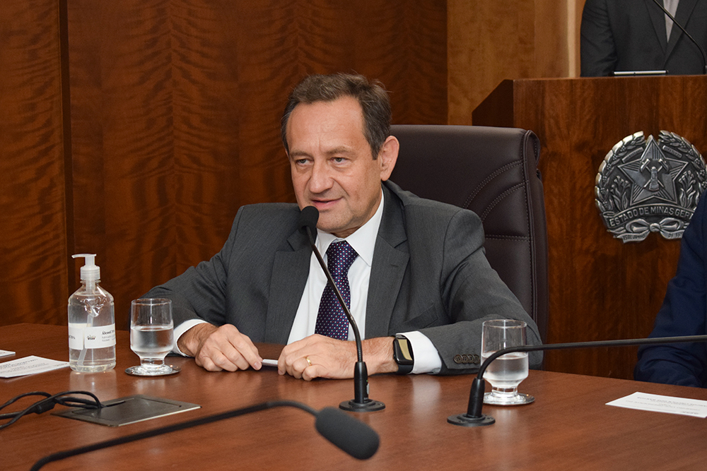 Not-6---Assinatura-de-Acordo-de-Cooperacao-MPMG-e-TJMG.jpg