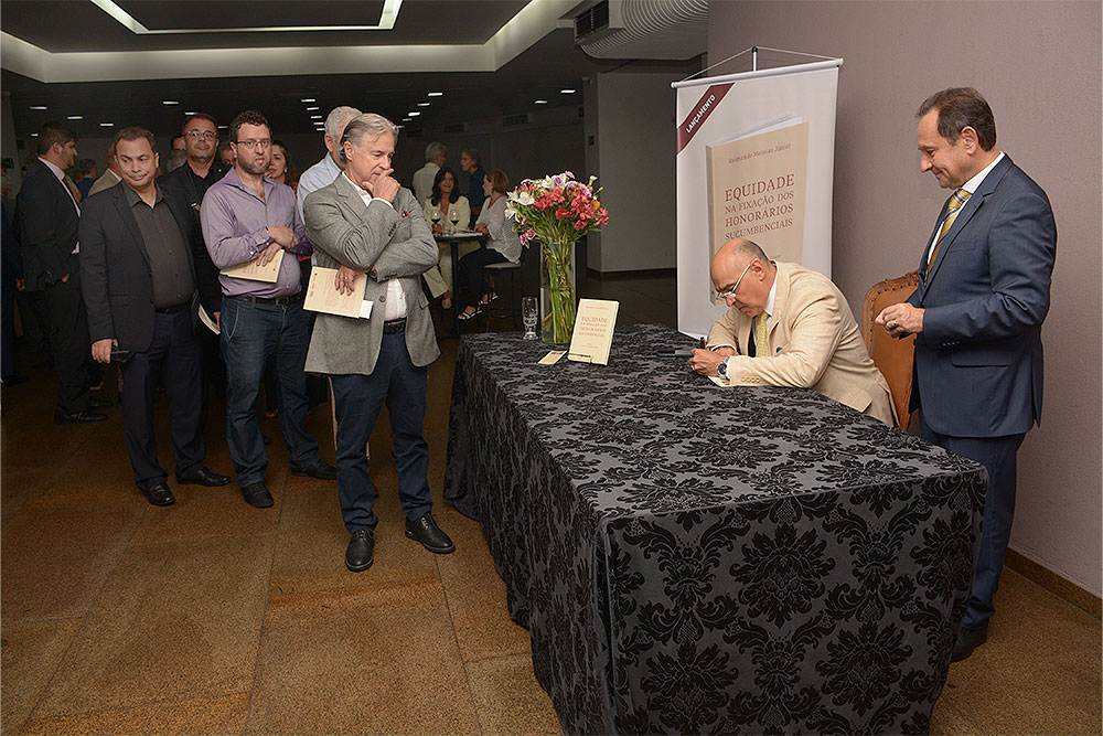 Not-Lancamento-livro-Equidade-na-fixacao-dos-honorarios-sucumbenciais-Des-Raimundo-Messias-2.jpg