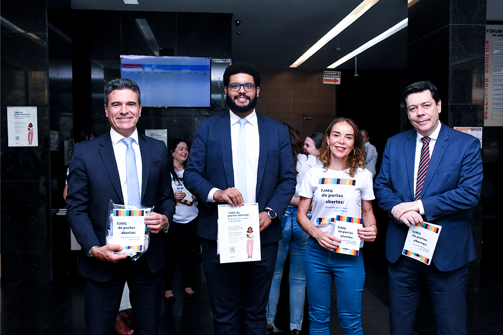 Not-Divulgacao-da-cartilha-da-campanha-TJ-portas-abertas.5.jpg