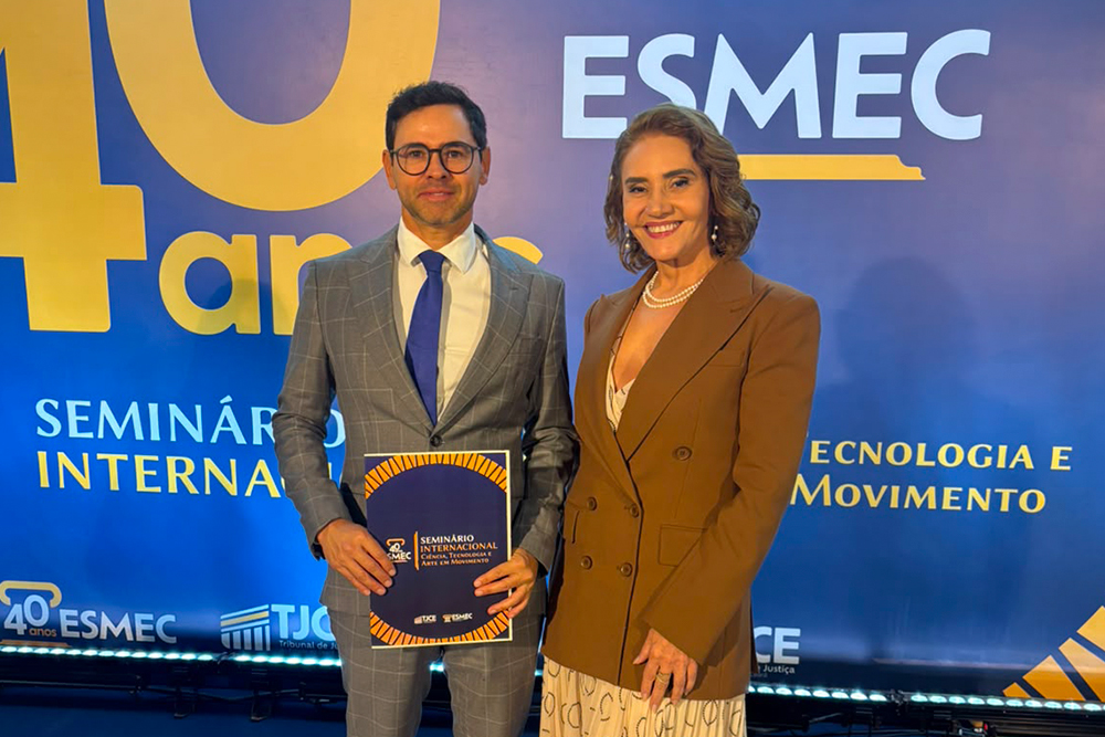 Not 1 Seminario ESMEC.jpg