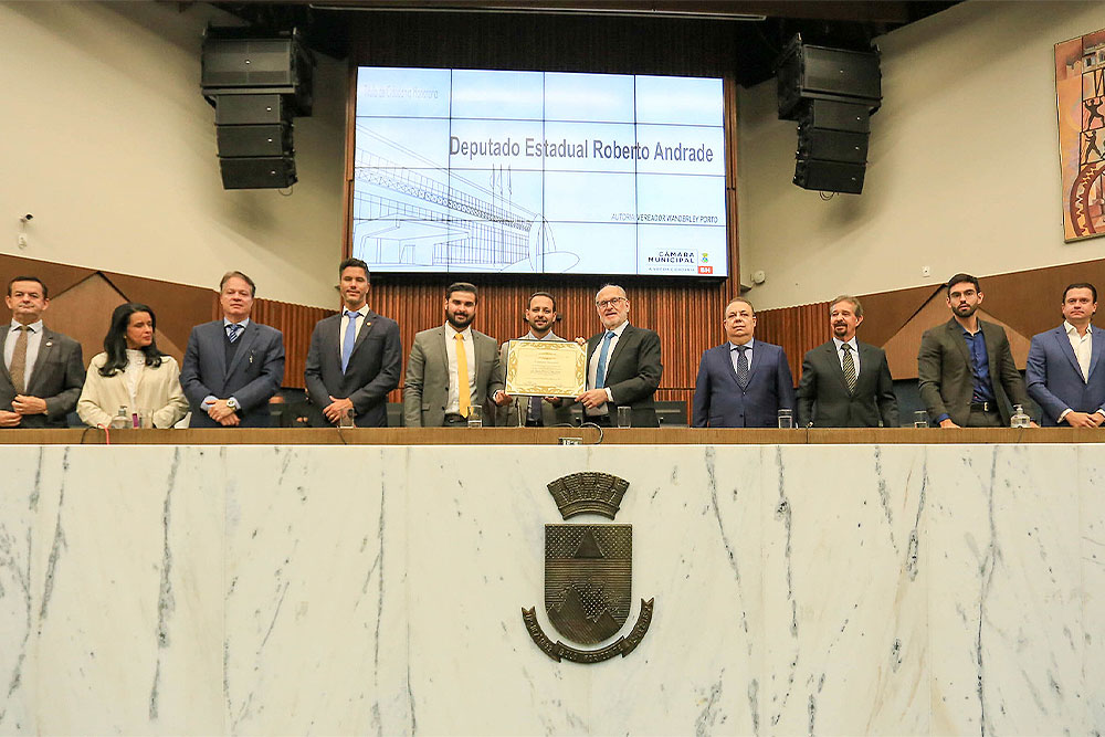 Not---Titulo-de-cidadania-honoraria-ao-deputado-estadual-Roberto-Andrade1.jpg