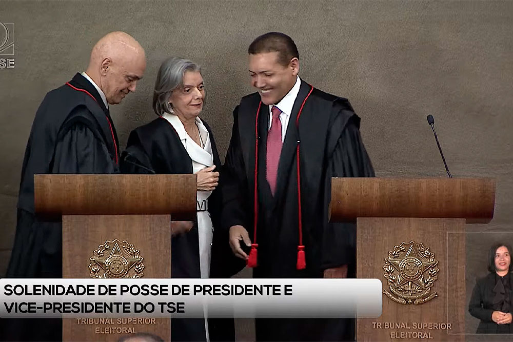 Not---Posse-no-TSE-Carmem-Lucia-e-Nunes-Marques6.jpg