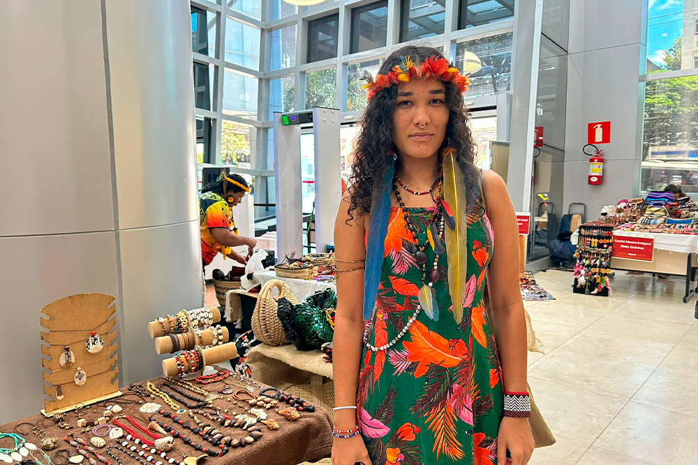 Not---Feira-Indigena-Forum-Raja-4- - Copia.jpg