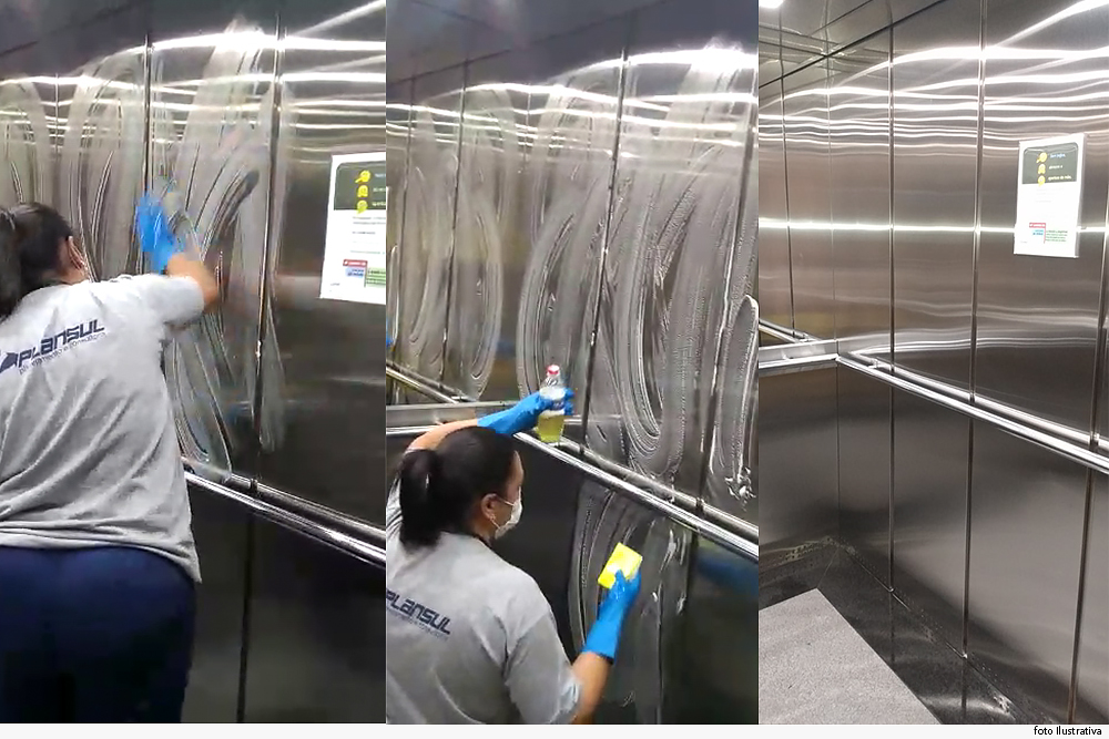 Profissional de limpeza higieniza elevador