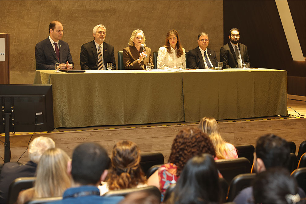 Not-Seminario-Pos-Ejef-DesaJulianaCamposHorta-.jpg
