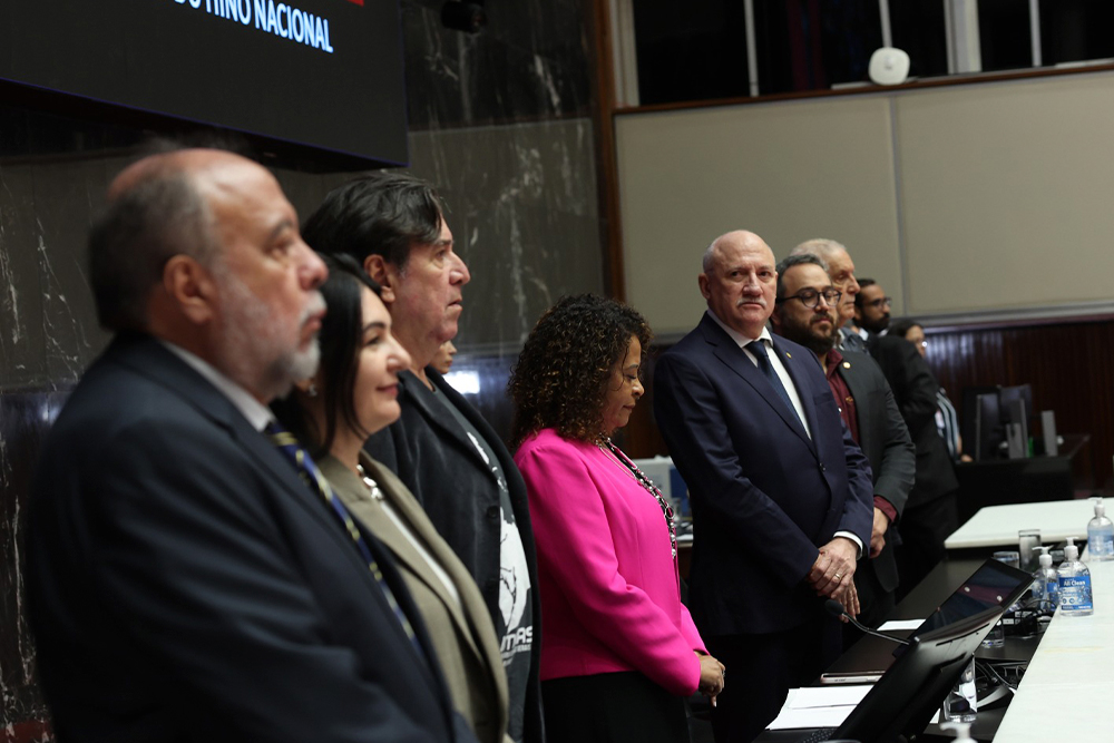 Not--Fernando-Sabino-e-homenageado-pela-ALMG.2.jpg