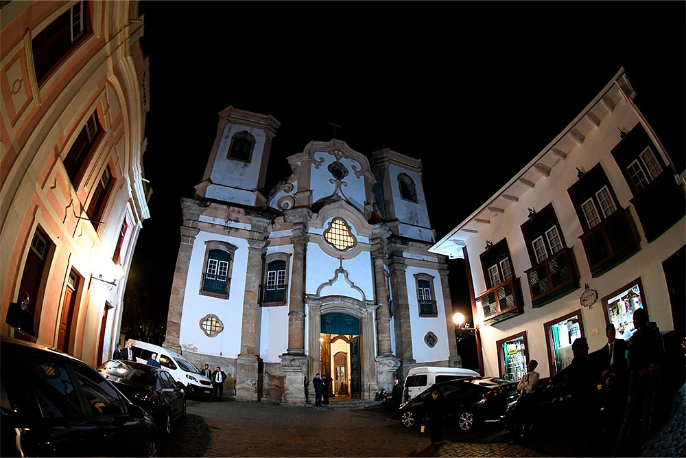 Celebração de Ação de Graças  Colégio Arquidiocesano de Ouro