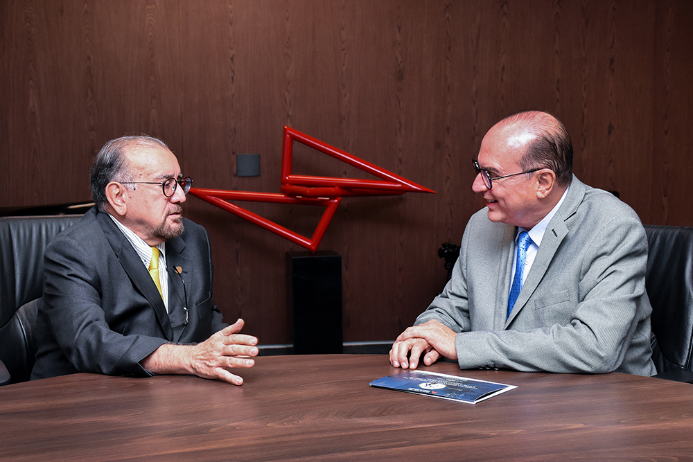 Not---Pr-recebe-convite-de-posse-do-Des.-Jadir-Silva-no-TJMMG._1.jpg