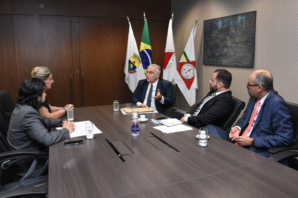 Not---Juiz-Eduardo-Reis_-Dep-Ze-Laviola-Comitiva-Conquista.-_2.jpg