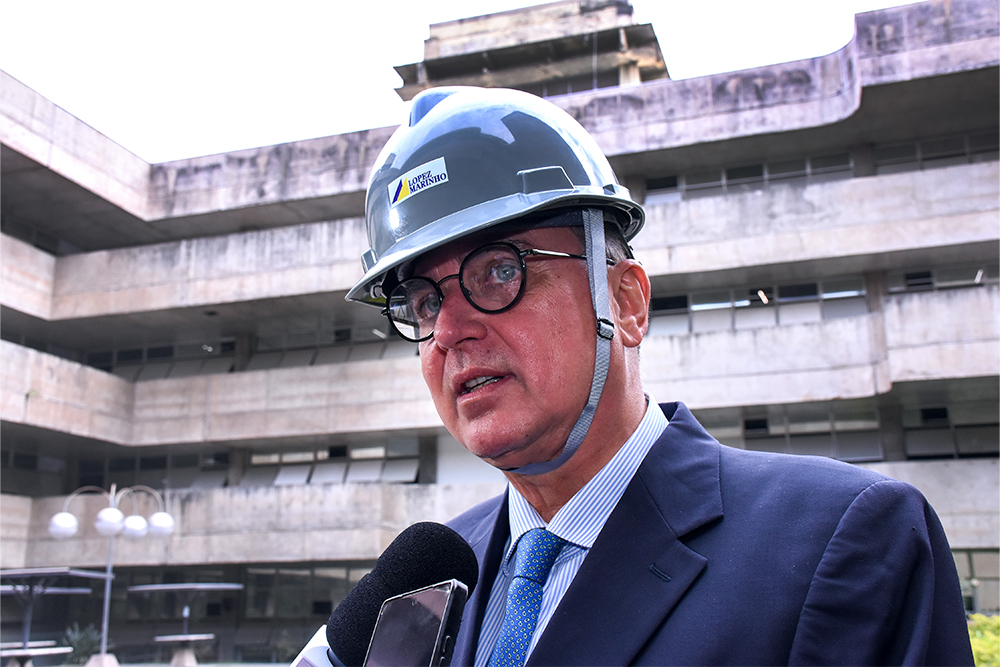 Not---Presidente-Jose-Arthur-visita-a-reforma-do-Forum-Lafayette._5.jpg