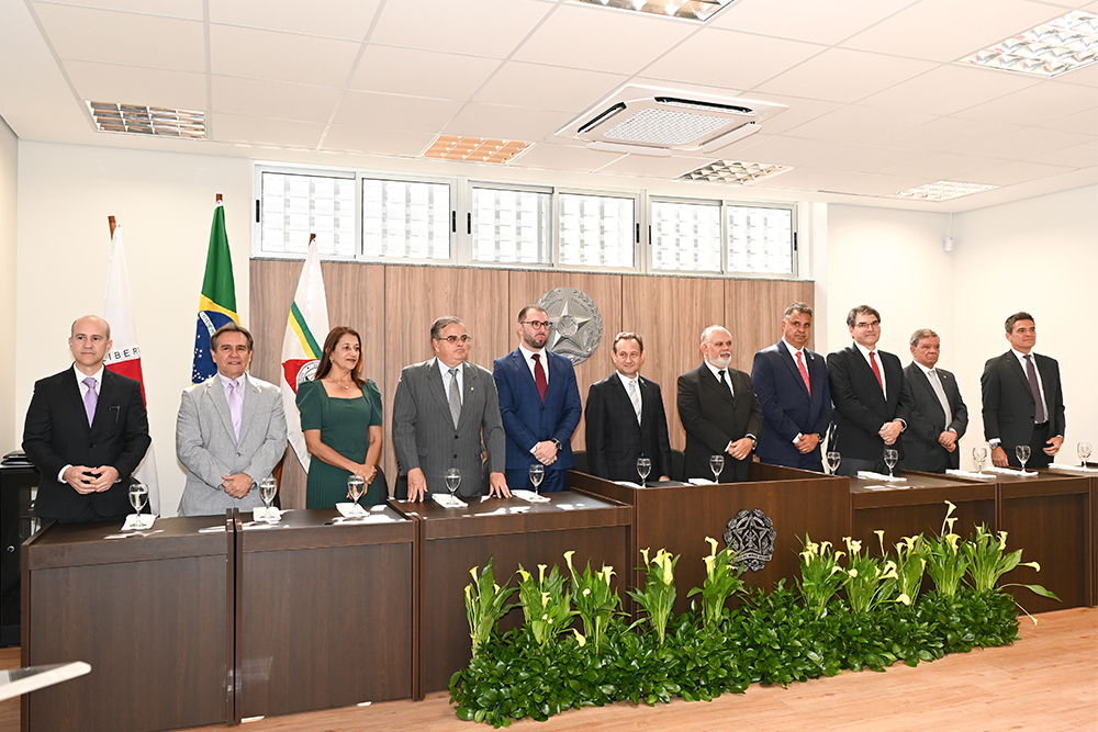 Not-6---Inauguracao-do-Forum-de-Guanhaes.jpg