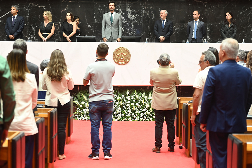 Not-1---Entrega-do-Titulo-Cidada-Honoraria-Dep.-Lohanna.jpg