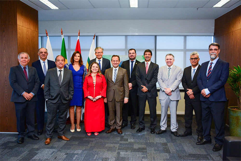 Not---Entrada-em-exercicio--juizes-convocados-Adilon-Claver-de-Resende-e--Fabiana-Cunha-Pasqua._2.jpg