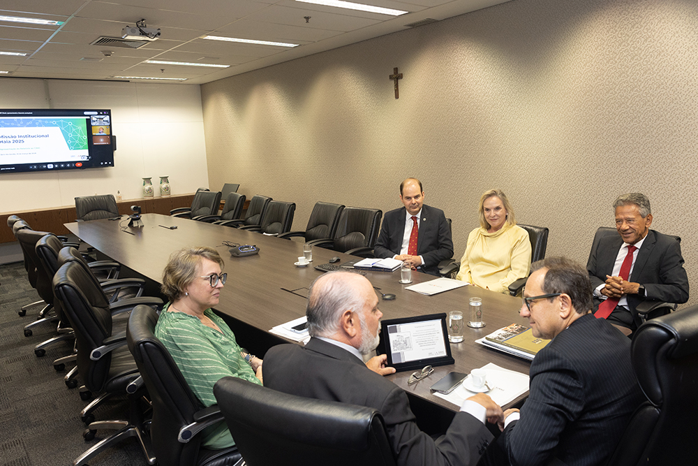 Not 1Apresentacao Viagens a Haia e Xangai.jpg