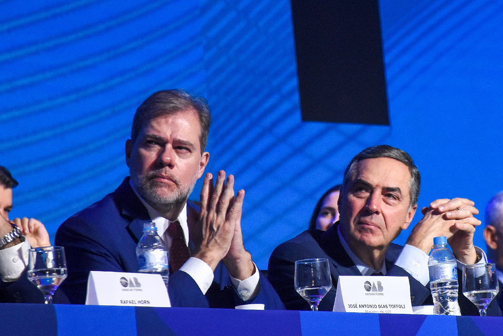 Not---Ministros-Toffoli-e-Luis-Barroso-24-Conferencia-Nacional-da-Advocacia-Brasileira._3.jpg