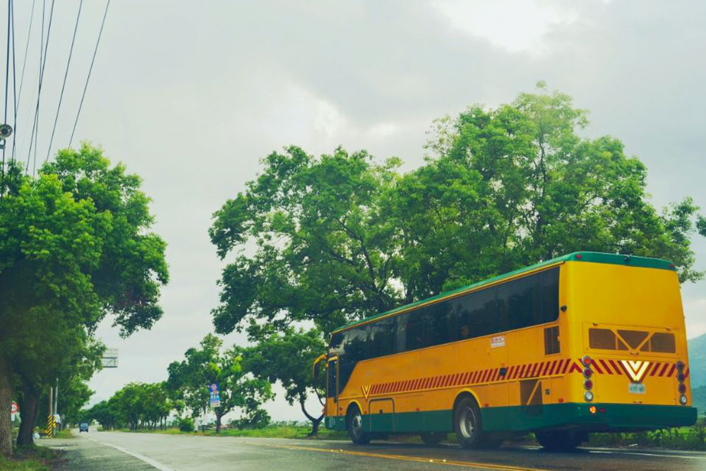 Not-onibus-na-estrada.jpg