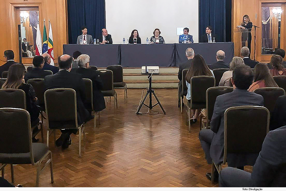 noticiar03_encontro-CEJUSC-araxa-10-05-19.jpg