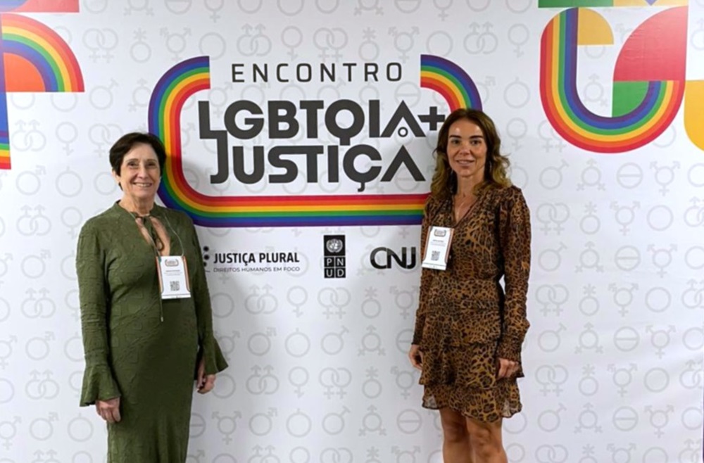 Not Dia do Orgulho LGBTQIA - Desa Evangelina e juiza Mariana.JPG