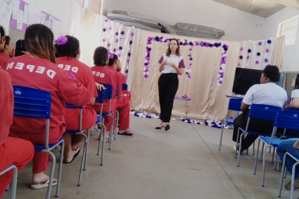 not-palestra-draCibelle-violenciadomestica.jpg