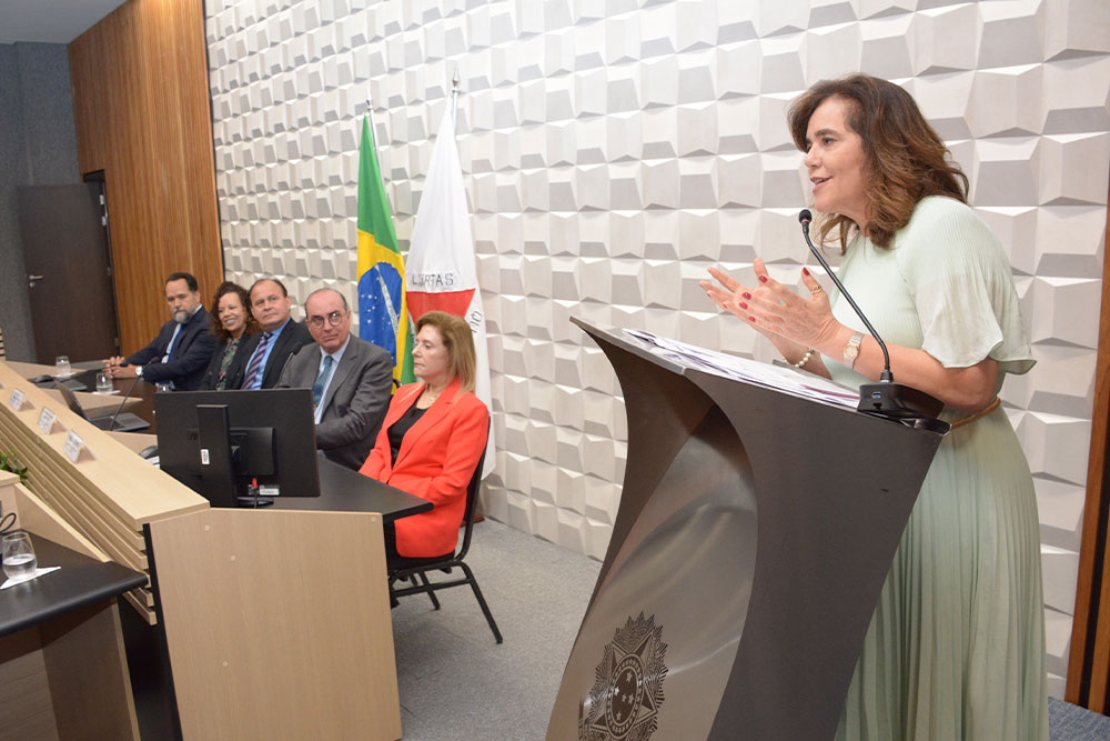 Not---Posse-diretoria-ESMAF-TRF6-2.jpg