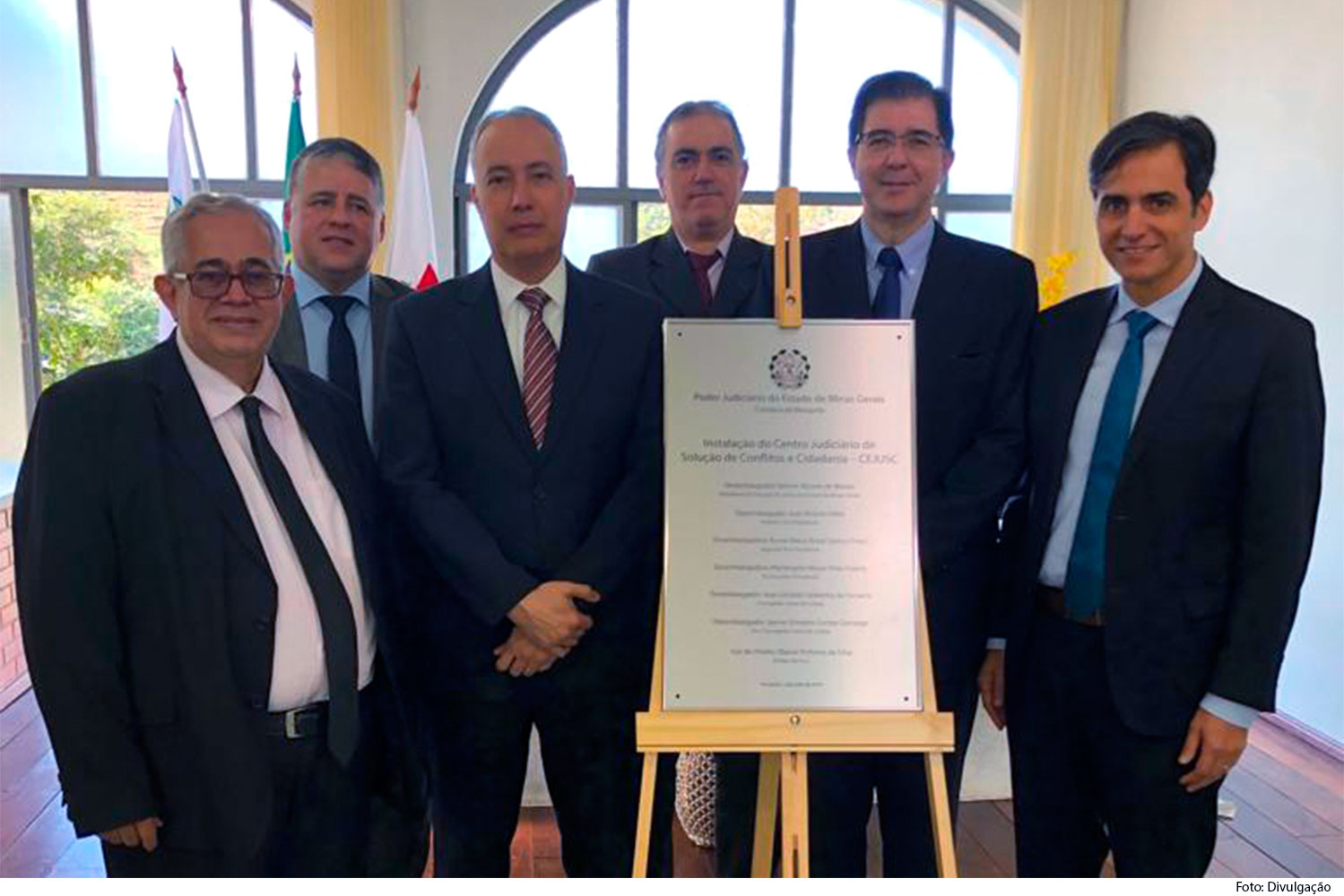 noticia-cejusc-mesquita-Des. Carlos Roberto_ JD Calais e Luiz Flavio _ Ipatinga__ Dr. Fabio Torres e Luiz Otavio _Mesquita_05.07.19.jpg