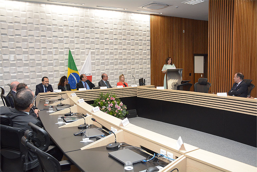 Not---Posse-diretoria-ESMAF-TRF6-3.jpg