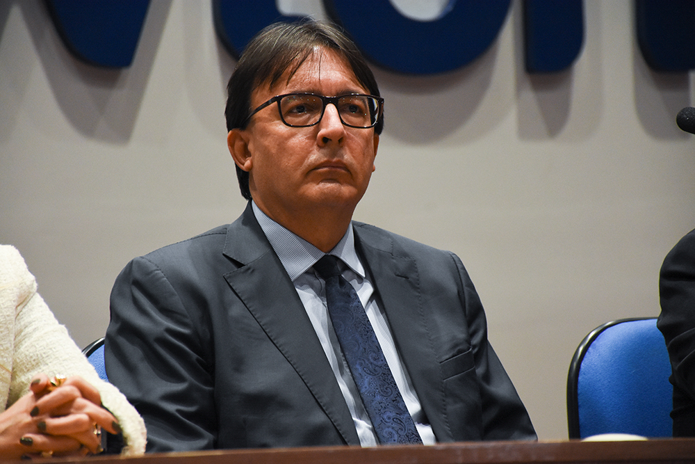 not-palestra-newton-paiva-DES-VILAS-BOAS-1.09.22.jpg