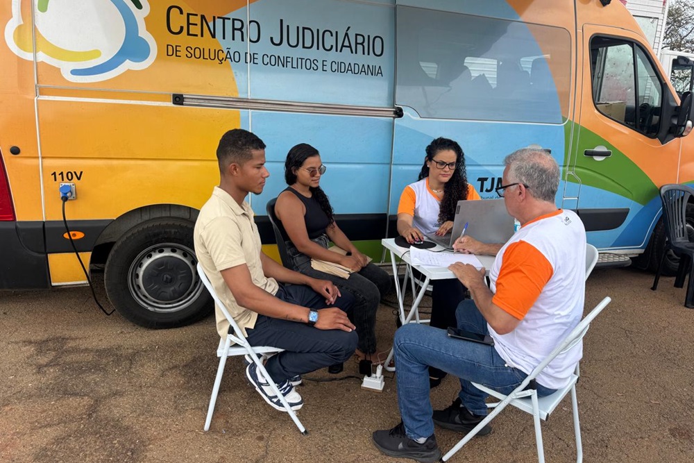 Not Cejusc Itinerante em Brasilandia de Minas e Lagoa Grande - Thales Natalia.jpg
