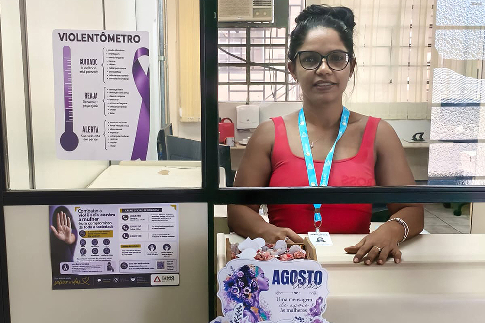 Not-Comarca-de-Jequitinhonha---campanha-Agosto-Lilas2.jpg