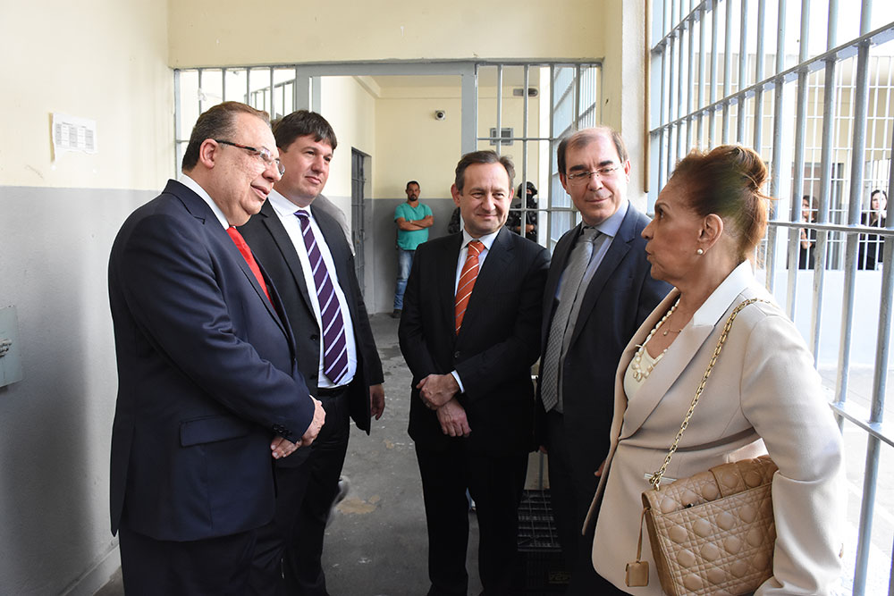Not---Rosa-weber-na-penitenciaria-Jason5.jpg