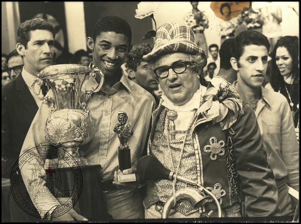 chacrinha noticia.jpg