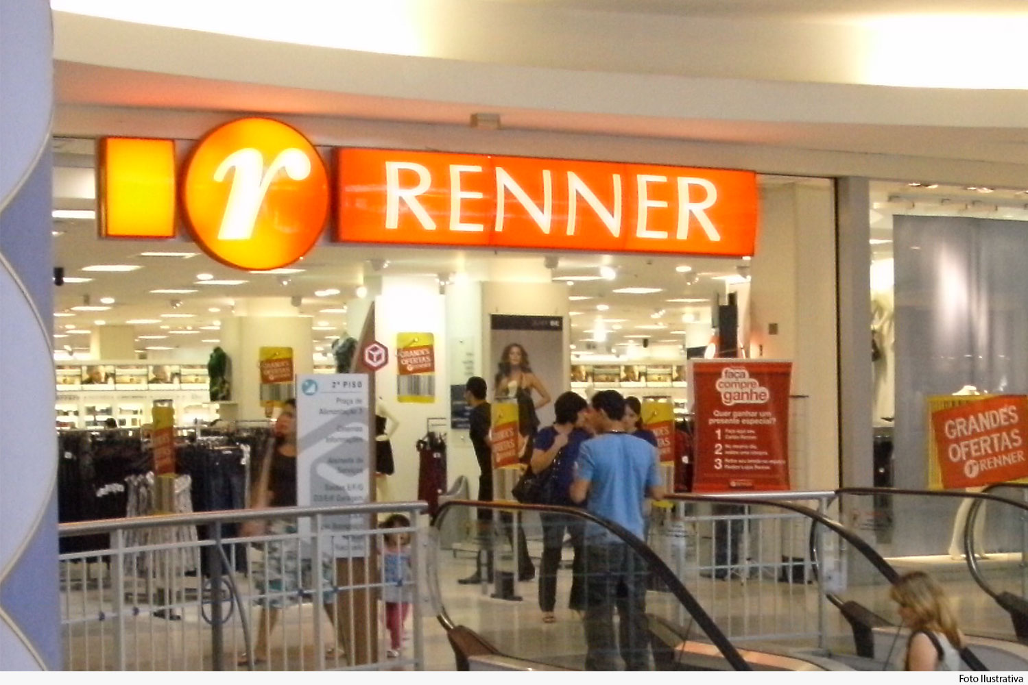 Fachada de lojas Renner em shopping