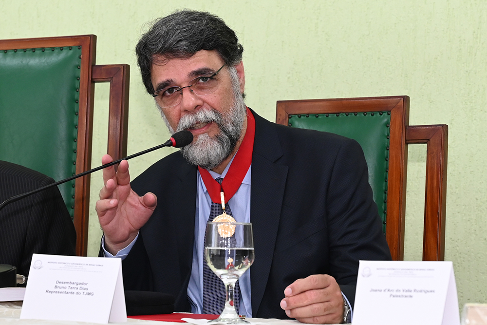 Not-4---Medalha-Conego-Raymundo-Trindade.jpg