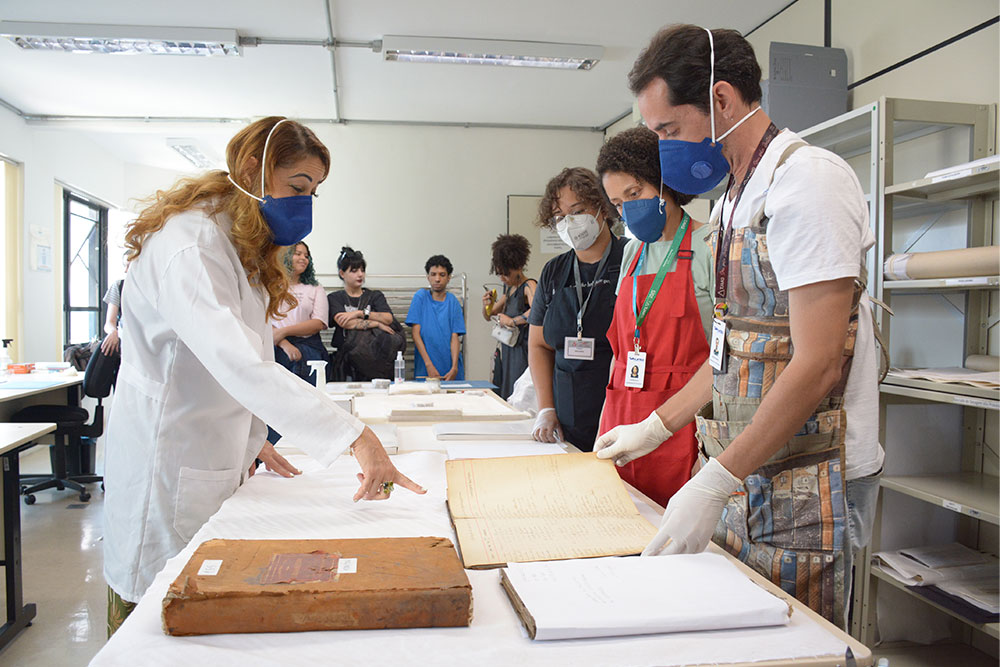 Not-laboratorio-de-conservacao-de-documentos-15.jpg
