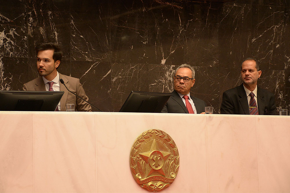 Not---Reuniao-Especial-em-comemoracao-dos-30-anos-da-Escola-de-Contas-do-Tribunal-de-Contas-do-Estado-de-Minas-Gerais3.jpg