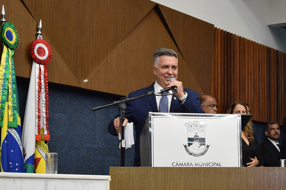 Not-4---Posse-do-Prefeito-Alvaro-Damiao.jpg